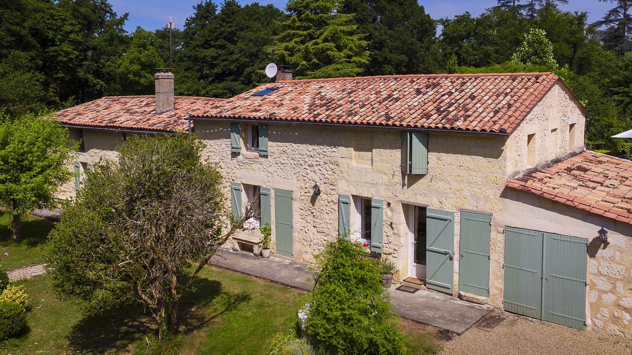 Gite La Maison De La Pimpine Lignan De Bordeaux Экстерьер фото