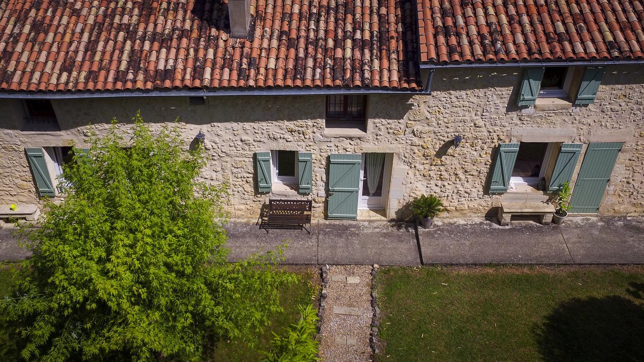 Gite La Maison De La Pimpine Lignan De Bordeaux Экстерьер фото